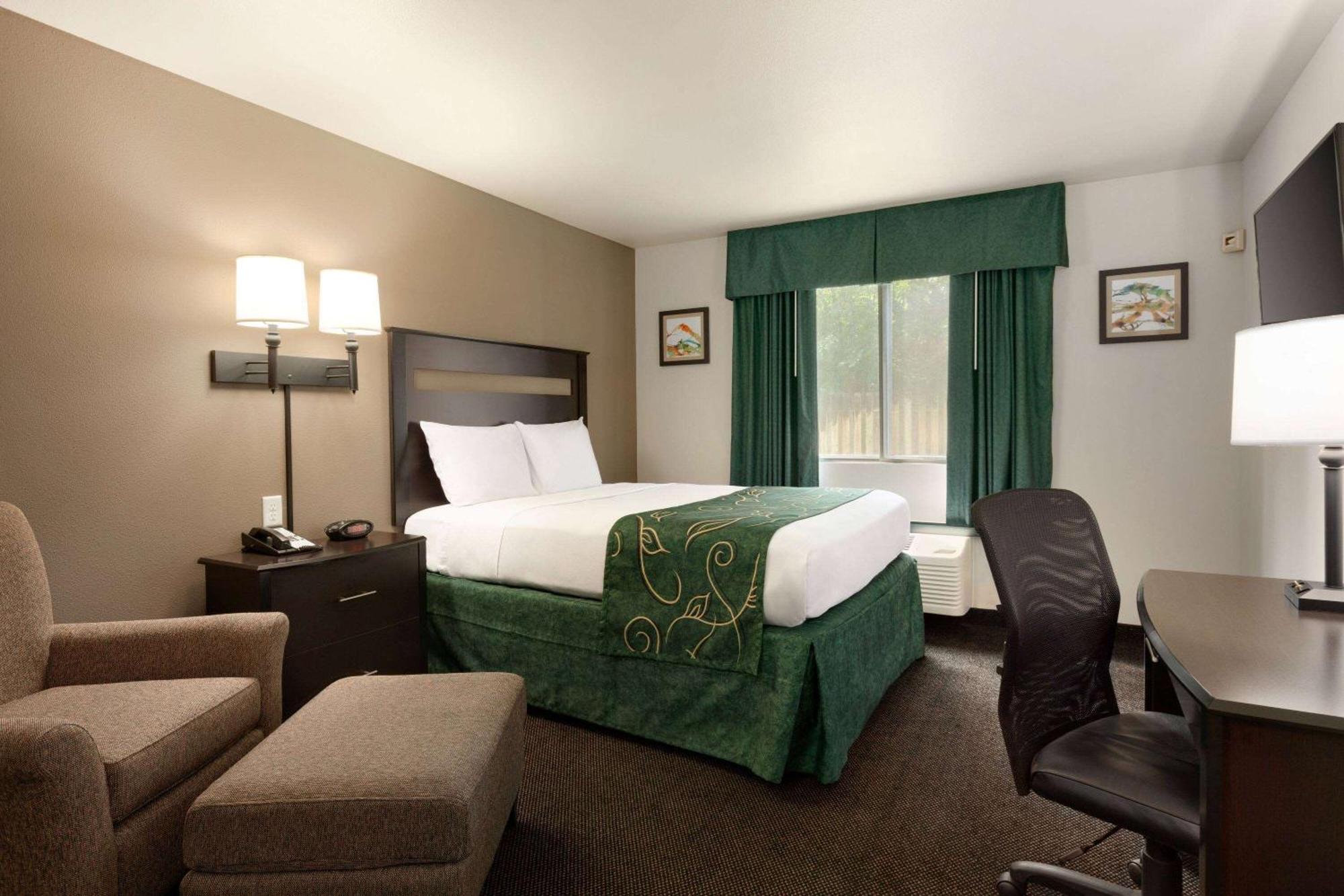 Travelodge By Wyndham Hermiston Bagian luar foto